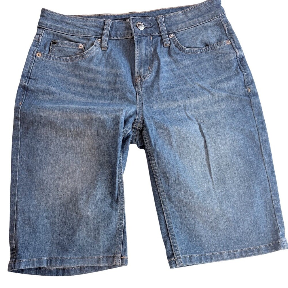 Calvin Klein Jeans Shorts Womens Size 4 Blue Bermuda Mid Rise Medium Wash Denim